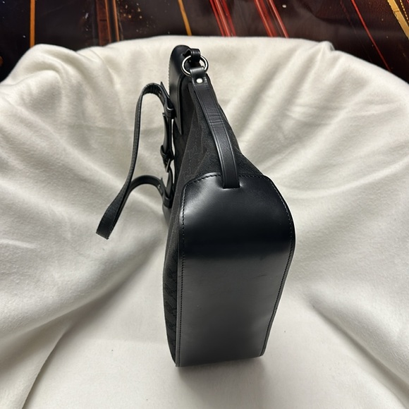 Gucci tote preloved very clean inside and out - Picture 6 of 7